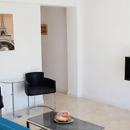 Francia Apartment *